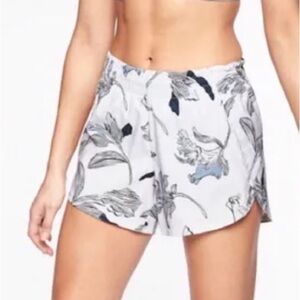Athleta floral print athletic run shorts Sz-S.‎ C1
